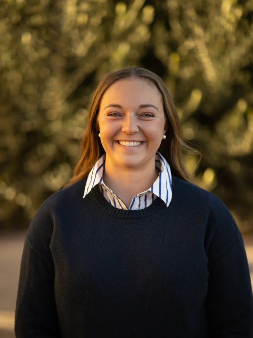 team Head-shot-Caitlin-6705
